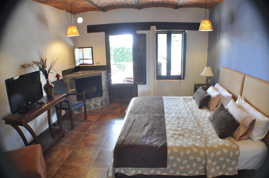 Hotel Villa Cassis Tapalpa Quarto foto